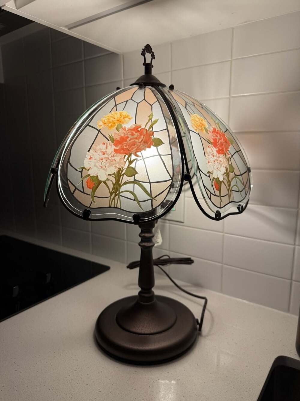 Stratford Collection Deluxe Touch Lamp Floral Stained Glass Style Table Lamp